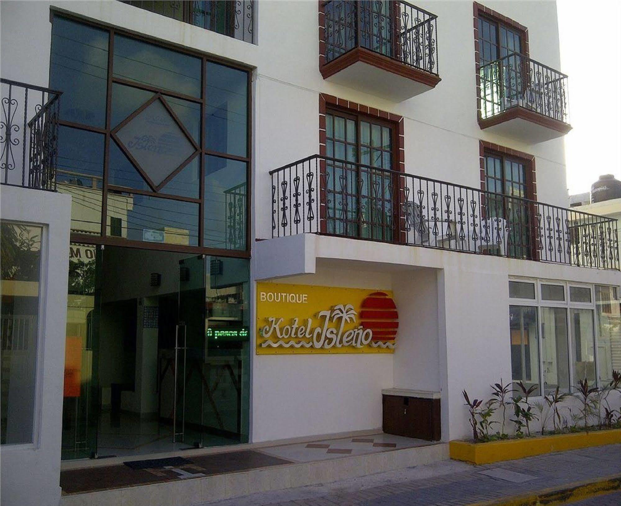 Isleño Hotel